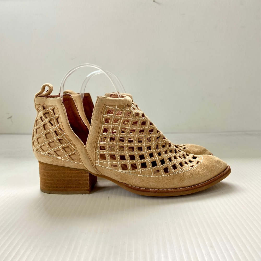 Jeffrey Campbell Taggart Open Weave Ankle Booties Tan Suede Leather Womens 8.5